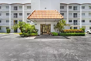 29 Yacht Club Dr, North Palm Beach, FL 33408 - Photo 4
