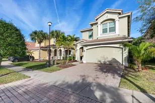 1086 NW Leonardo Cir, Port Saint Lucie, FL 34986 - Photo 2