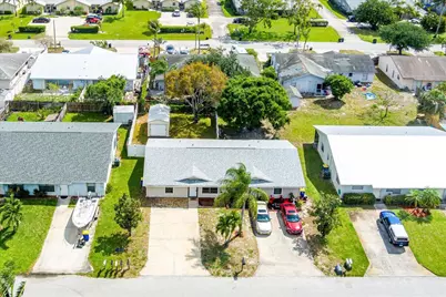 8997 SE Sandy Lane, Hobe Sound, FL 33455 - Photo 2
