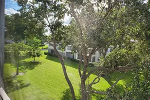 540 Mansfield, Boca Raton, FL 33434 - Photo 10