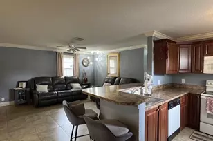 5636 NE 5th Ave, Oakland Park, FL 33334 - Photo 10