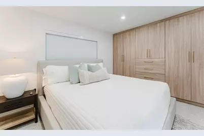 1075 Spanish River Road #7, Boca Raton, FL 33432 - Photo 32