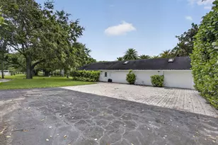 1030 Arabian Dr, Loxahatchee, FL 33470 - Photo 6