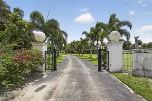 1030 Arabian Dr, Loxahatchee, FL 33470 - Photo 4