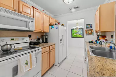 3002 Cardinal Drive, Delray Beach, FL 33444 - Photo 8
