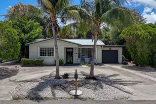 1964 Circle Dr, North Palm Beach, FL 33408 - Photo 2