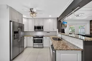 1964 Circle Dr, North Palm Beach, FL 33408 - Photo 10