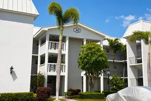 30 Colonial Club Dr, Boynton Beach, FL 33435 - Photo 1
