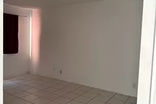 13707 Kendale Lakes Cir, Miami, FL 33183 - Photo 2