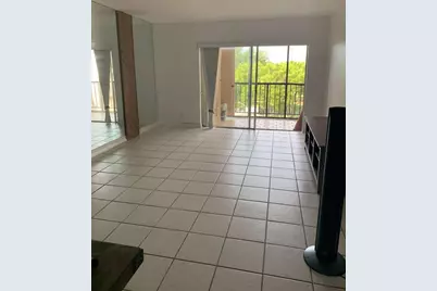 13707 Kendale Lakes Circle #Ph13, Miami, FL 33183 - Photo 4