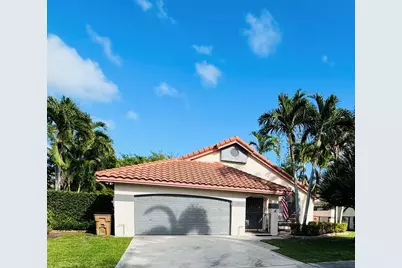 544 NW 38th Avenue, Deerfield Beach, FL 33442 - Photo 2