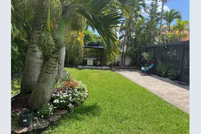544 NW 38th Avenue, Deerfield Beach, FL 33442 - Photo 16