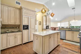 45 Dunbar Rd, Palm Beach Gardens, FL 33418 - Photo 8