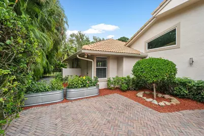 45 Dunbar Road, Palm Beach Gardens, FL 33418 - Photo 2