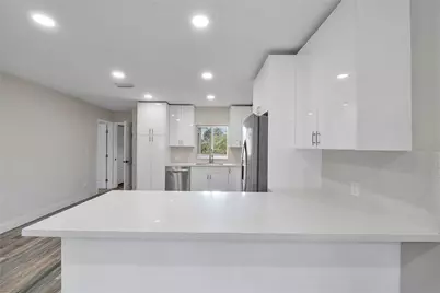6870 SW 18th Court #6870, North Lauderdale, FL 33068 - Photo 4
