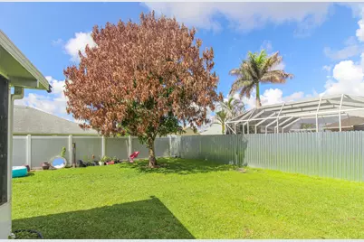 2718 SW Hamilton Avenue, Port Saint Lucie, FL 34987 - Photo 12