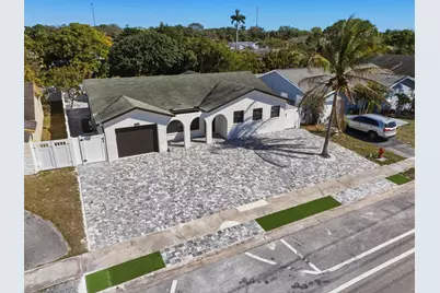 22390 SW 66th Avenue, Boca Raton, FL 33428 - Photo 4
