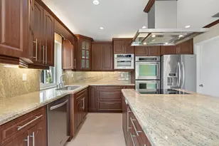 11220 NW 2nd Manor, Coral Springs, FL 33071 - Photo 8