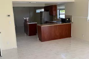 2899 NE 2nd Ave, Boca Raton, FL 33431 - Photo 4