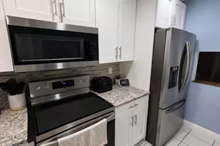 7900 SW 7th Pl, North Lauderdale, FL 33068 - Photo 4