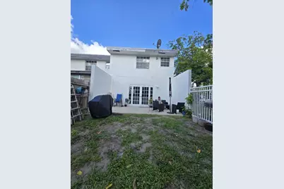 7900 SW 7th Place, North Lauderdale, FL 33068 - Photo 18
