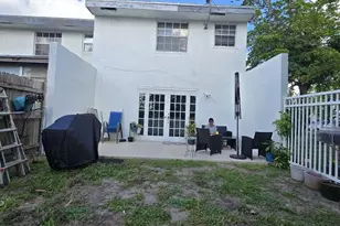 7900 SW 7th Pl, North Lauderdale, FL 33068 - Photo 18
