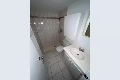 9949 Sandalfoot Boulevard #Apt 514, Boca Raton, FL 33428 - Photo 14