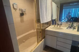 600 Hibiscus Dr, Hallandale Beach, FL 33009 - Photo 12
