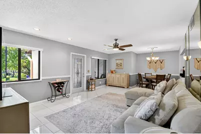 207 Pine Hov Circle #D2, Greenacres, FL 33463 - Photo 8