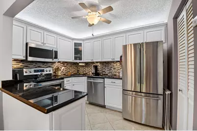 207 Pine Hov Circle #D2, Greenacres, FL 33463 - Photo 4