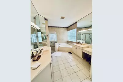 8452 Legend Club Drive, West Palm Beach, FL 33412 - Photo 10