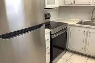 560 Fanshaw, Boca Raton, FL 33434 - Photo 2