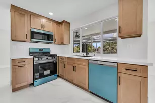 9351 NW 20th Pl, Sunrise, FL 33322 - Photo 14