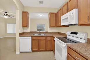 340 Lake Monterey Cir, Boynton Beach, FL 33426 - Photo 26