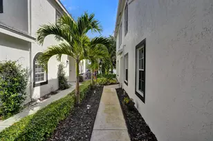 10694 Pelican Dr, Wellington, FL 33414 - Photo 2