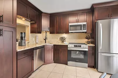 5023 E Society Pl Place E #E, West Palm Beach, FL 33415 - Photo 4