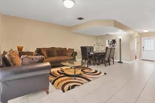 5023 E Society Pl Pl E, West Palm Beach, FL 33415 - Photo 8
