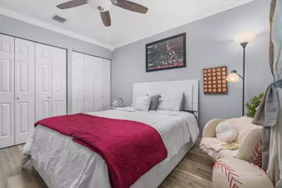 533 NE 1st Avenue, Deerfield Beach, FL 33441 - Photo 10