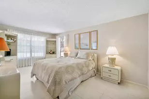 9810 Pineapple Tree Dr, Boynton Beach, FL 33436 - Photo 16