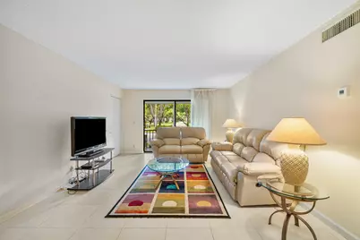 9810 Pineapple Tree Drive #101, Boynton Beach, FL 33436 - Photo 6