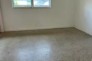 1091 SW 51st Ave, Plantation, FL 33317 - Photo 4