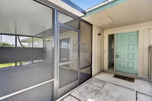 3911 NW Cinnamon Tree Cir, Jensen Beach, FL 34957 - Photo 6