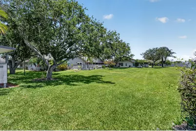 3911 NW Cinnamon Tree Circle, Jensen Beach, FL 34957 - Photo 4