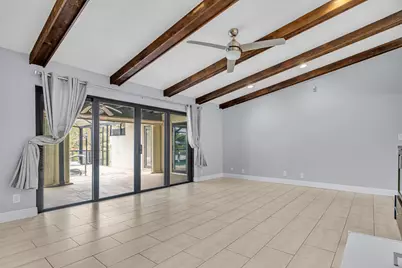 1083 NW 97th Avenue, Plantation, FL 33322 - Photo 6