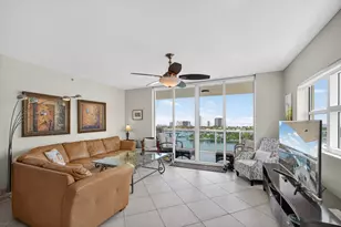2640 Lake Shore Dr, Riviera Beach, FL 33404 - Photo 14