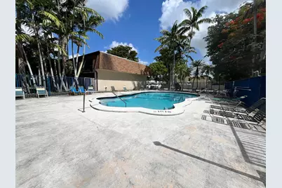 15385 S Dixie Highway #12, Palmetto Bay, FL 33157 - Photo 10