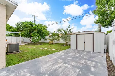 201 NE 28th Court, Boynton Beach, FL 33435 - Photo 40