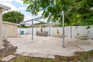 201 NE 28th Ct, Boynton Beach, FL 33435 - Photo 42