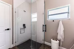 842 NW 9th Ave, Boynton Beach, FL 33426 - Photo 14