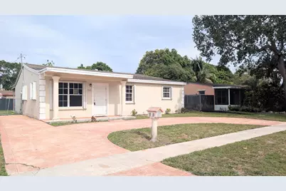 541 N 68th Way, Hollywood, FL 33024 - Photo 1